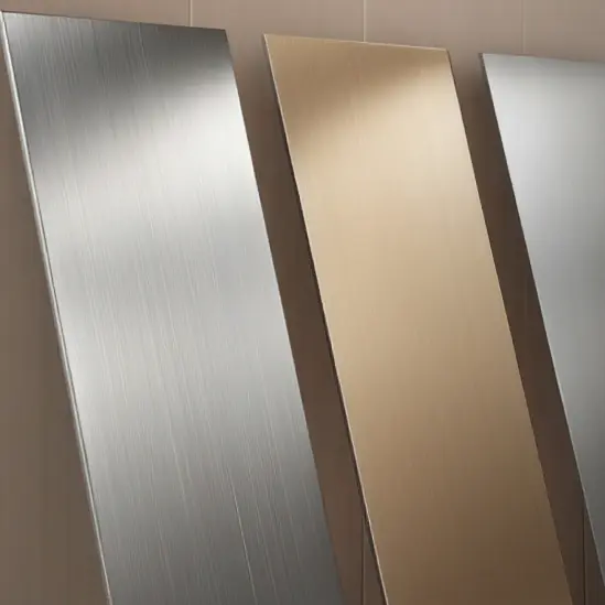 Flamskyddande metallpanel